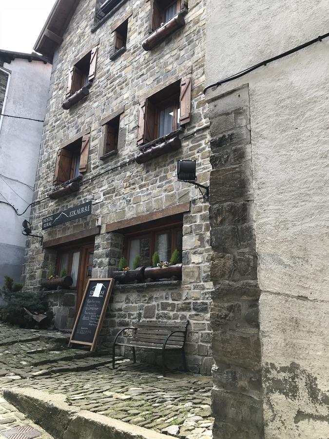 Hostal Ezkaurre Isaba Kültér fotó
