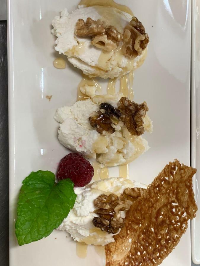 Hostal Ezkaurre Isaba Kültér fotó